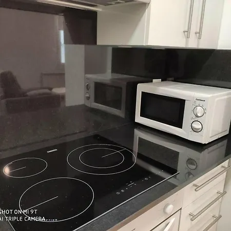 2 Bedrooms With Wifi At